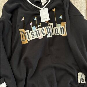 Her Universe Disneyland Pullover Sweater, NWT, size L